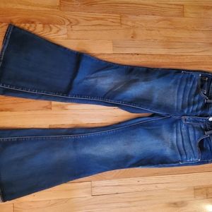 American Eagle Size 8 shirt flare jeans
